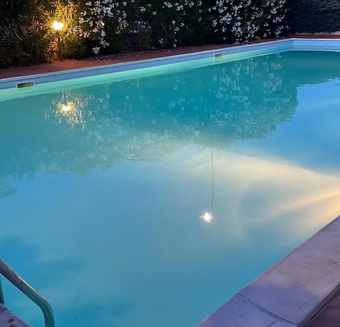 Appartement Airport25Minwalk-Bigpoolopentill15Septemberlive-Late-Checkin-Free-From 7-Till9Pm-After 9Pm Extracharge-Topay-Included-Economic-Shuttle-Late Check Out-Assistance To-Rentcar&Save Money During Journey 5Minbywalktoccenter2Mbywalktotouristicport5Minbywalk Olbia Italië